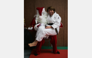 Visite du Pere Noël à l'Ecole de Judo de Montauroux (c)